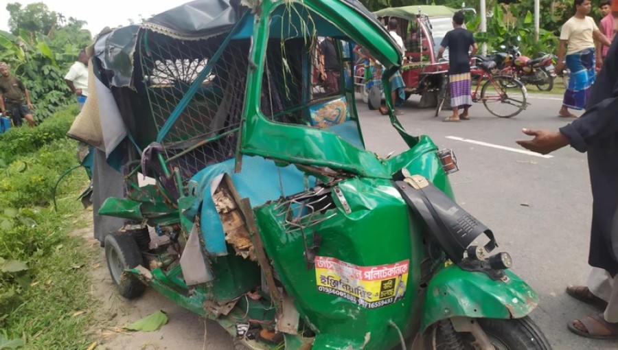 Bus-CNG Collision in Madhupur: 1 Dead, 2 Injured