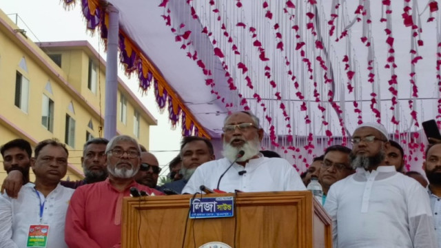 Former Deputy Minister Abdus Salam Pintu receives a warm welcome in Bhuyapur after 17 years, during a grand reception organized by BNP on February 28.