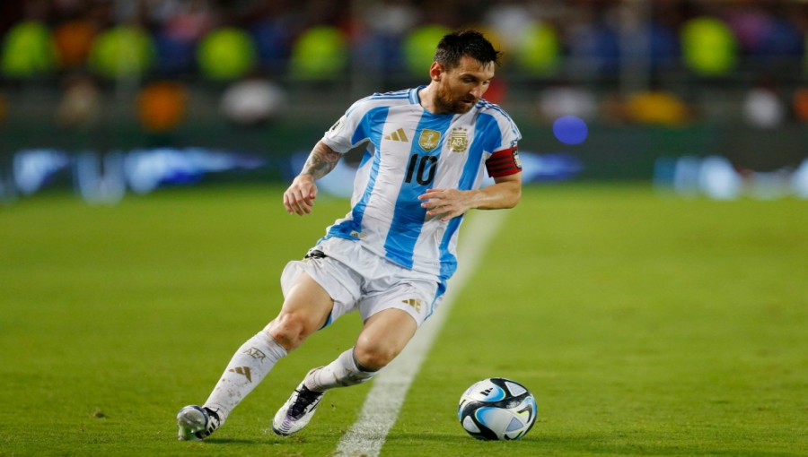 Messi Returns to Action as Argentina Held to Draw