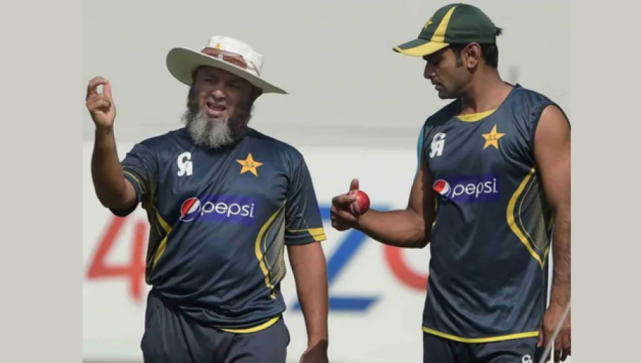 Bangladesh's new spin bowling coach is Mushtaq Ahmed