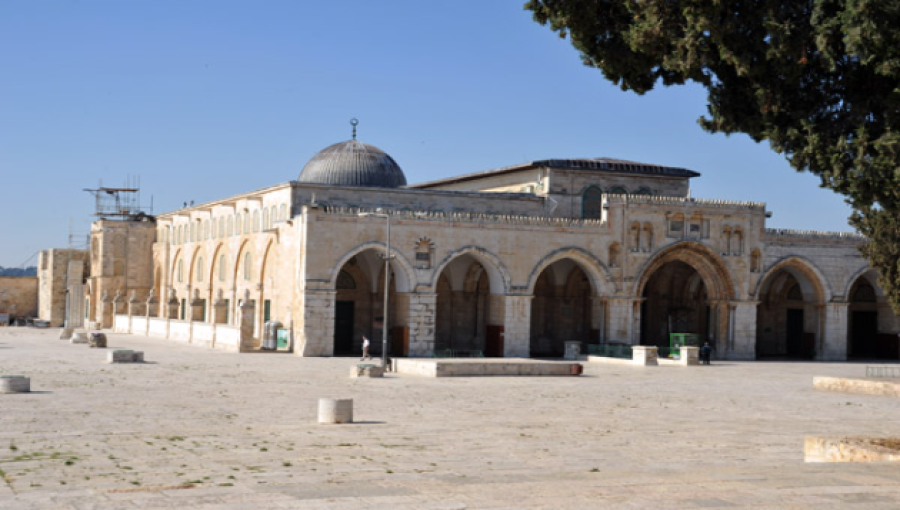 The Magnificent History and Artistry of the Al-Aqsa Mosque