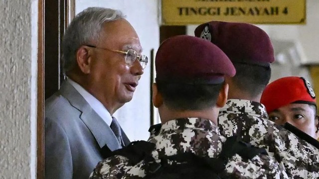 Former Malaysian Prime Minister Najib Razak Sentenced to 15 Years in Prison