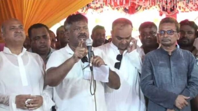 Advocate Ruhul Quddus Talukdar Dulu addresses a religious gathering at Bhushangacha in Naldanga upazila, alleging a fresh conspiracy to obstruct the upcoming national election.