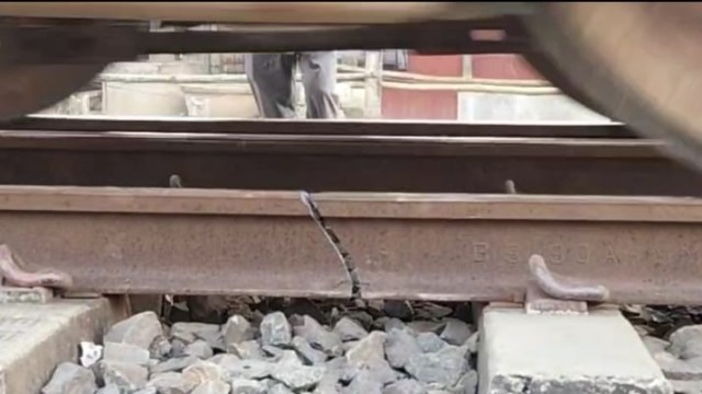 Crack on Railway Track Disrupts Morning Train Movement in Natore