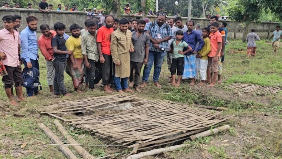 Five Skeletons Disappear from Cemetery in Pabna