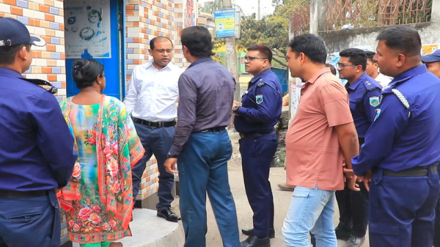 Pabna Superintendent of Police (SP) Murtuza Ali Khan inspects the temple after idol vandalism; Zahid Hasan Happy arrested on Sunday afternoon in Dilalpur.