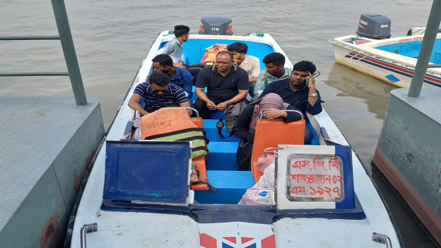 Pabna Authorities Plan Crackdown on Overcharging and Overcrowding in Speedboat Services