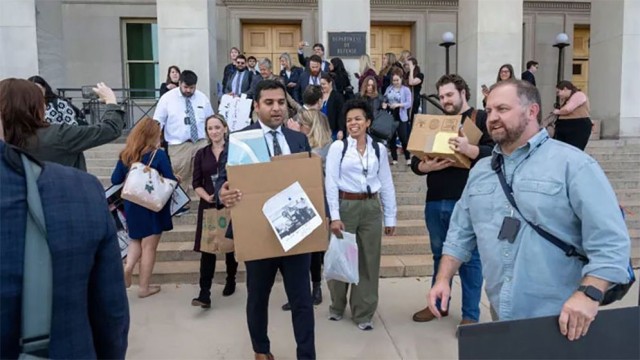 Pentagon to Relocate Media Offices After Court Blocks Press Policy