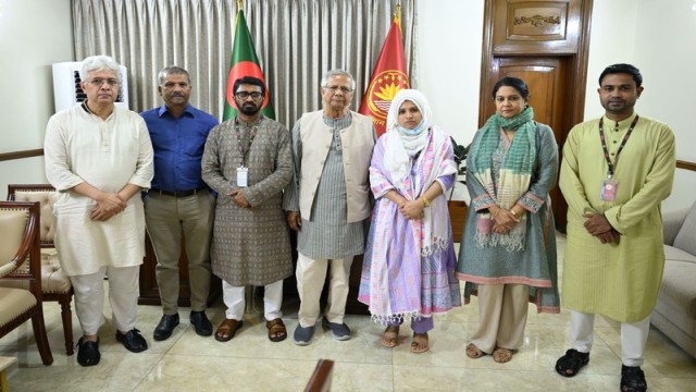 Maria Akter breaks down while describing Nurul Haque Nur’s condition during a meeting with Chief Adviser Muhammad Yunus. Photo: Chief Adviser Media Cell