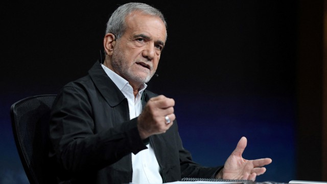 Iranian President Masoud Pezeshkian Affirms No Intention to Build Nuclear Weapons