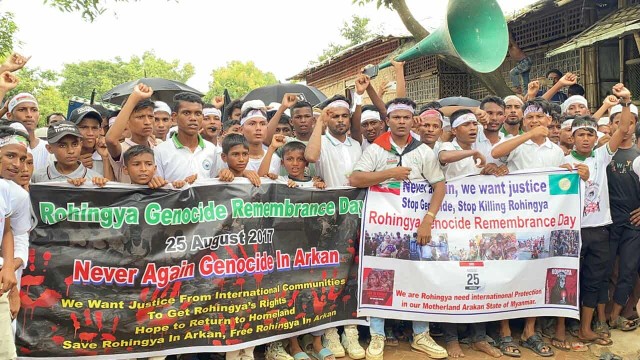 Rohingya refugees stage a brief protest in Kutupalong camp, Ukhiya on August 25, 2025, demanding the release of detained ARSA leader Attaullah.
