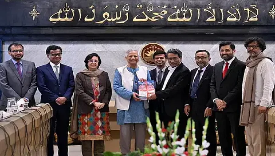 "Constitutional Reform Commission, led by Professor Ali Riaz, submits report to Chief Advisor Professor Muhammad Yunus." (Photo Courtesy: Chief adviser's press wing)