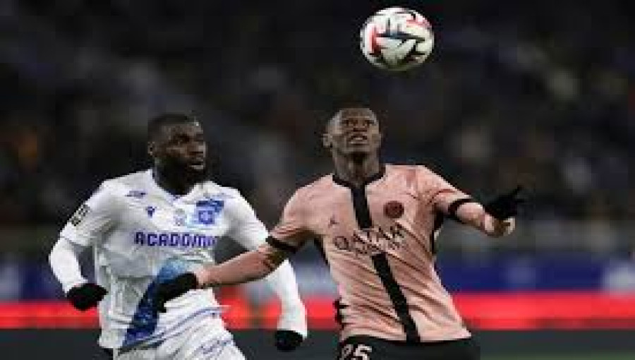 PSG Stumbles Again, Held to a Goalless Draw by Auxerre