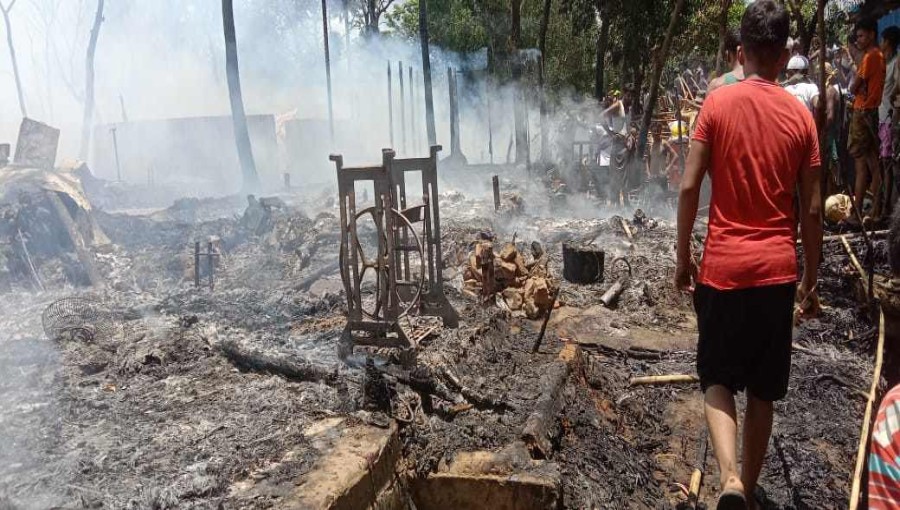 Fire in Rohingya Camp Leaves 4,000 Homeless