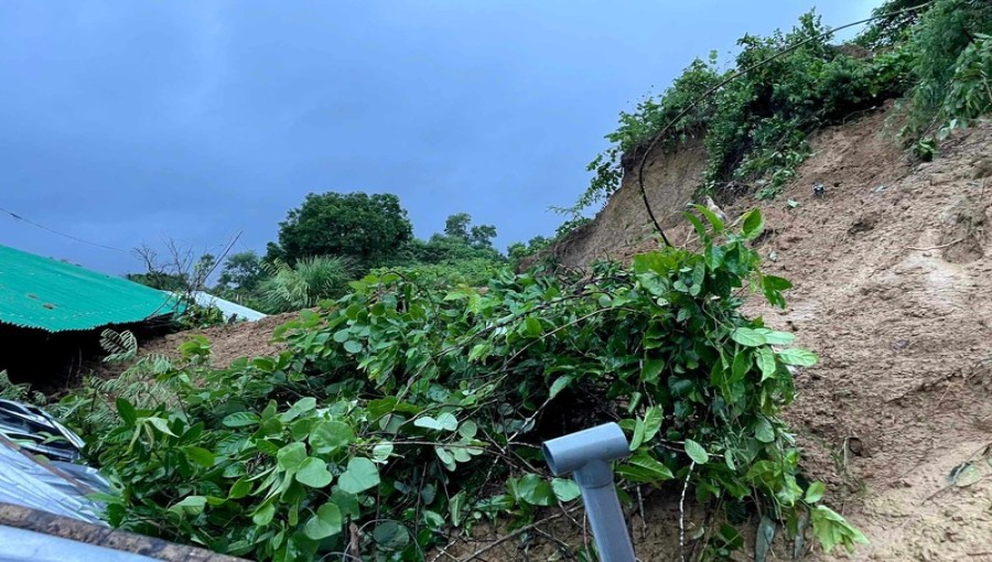 Mountain Collapse 3 Deaths within 7 Hrs in Cox's Bazar