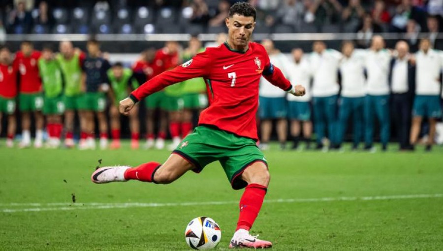 Portugal defeated Scotland 2-1 from a goal deficit thanks to a late goal from replacement Cristiano Ronaldo.