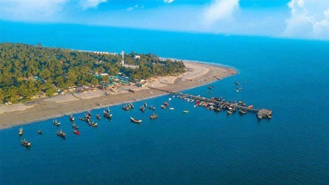 Tourist Season Ends on St. Martin’s Island