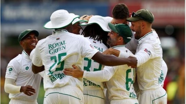 Mirpur Ghost Haunts Newlands:India dominated South Africa from the start in the second Test in Cape Town