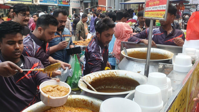 Haleem Emerges as Top Iftar Favorite in Rajshahi Metropolis