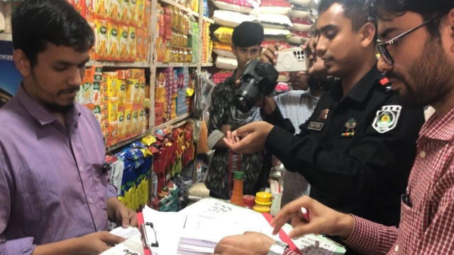 Separate drives in Cox’s Bazar monitor markets, fine illegal land cutting