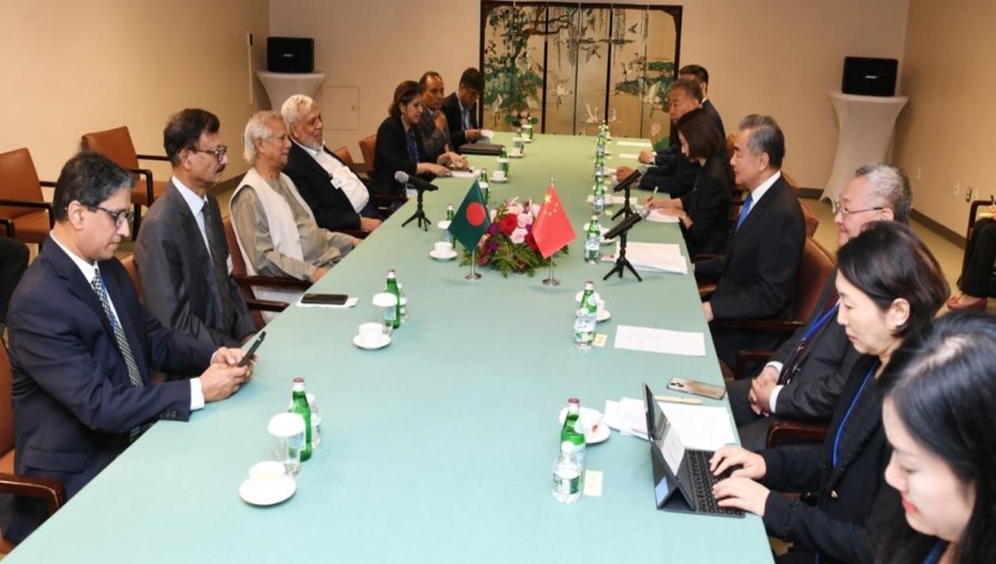 Chinese Foreign Minister Wang Yi met with Chief Adviser of Bangladesh, Nobel Laureate Professor Muhammad Yunus, at the United Nations headquarters in New York.