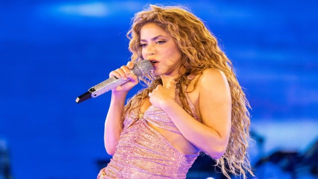 Shakira speaks out during a BBC interview, expressing solidarity with immigrants facing fear under U.S. immigration policies.