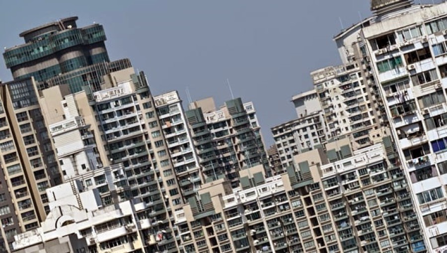 Shanghai Eases Property Purchase Rules to Combat Real Estate Crisis