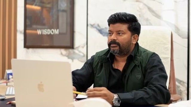 From Tempo Driver to Airline Founder: Shravan Kumar Vishwakarma’s Inspiring Journey