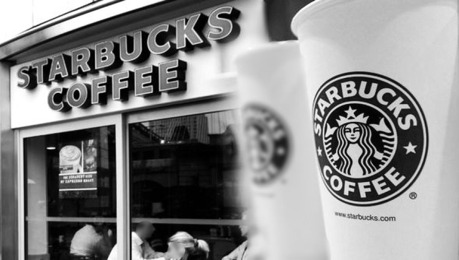 Starbucks Faces Challenges Amidst Declining Sales and Earnings