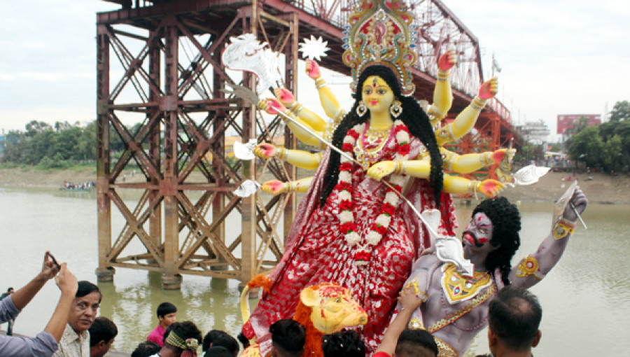 Durga Puja Ends with Idol Immersion in Sylhet's Surma River Amid Tight Security