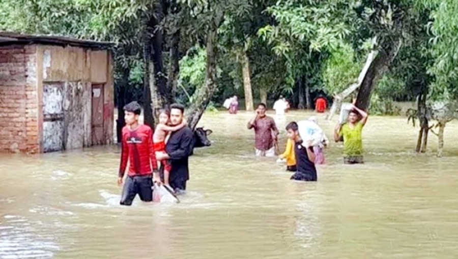 Water levels in Sylhet’s rivers, including the Kushiyara River, are beginning to recede following recent heavy rains and upstream flooding. Despite some points still being above the danger level, decreased rainfall has led to a gradual reduction in water levels.