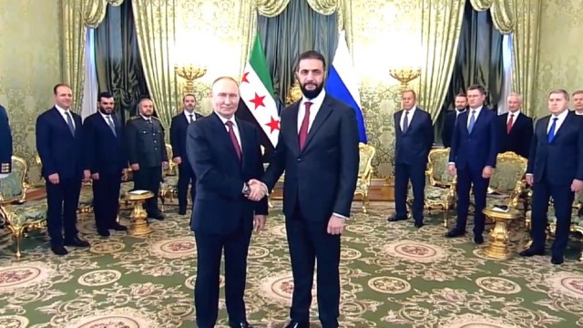 Syria Seeks to Strengthen Ties with Russia: President Ahmed al-Sharaa Meets Putin in Moscow