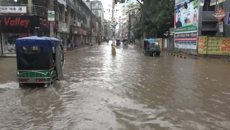 Flood Crisis Worsens in Kurigram, 150,000 Stranded