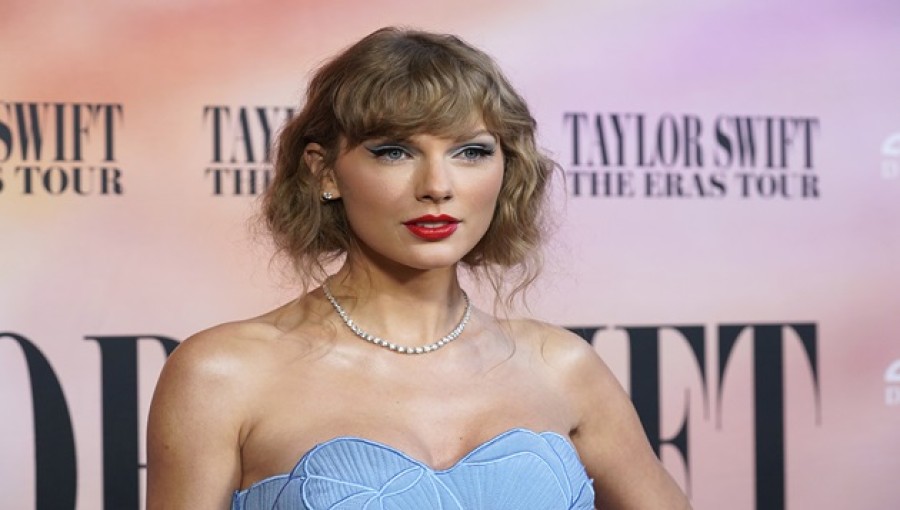 Taylor Swift's Father Cleared of Charges in Photographer Assault