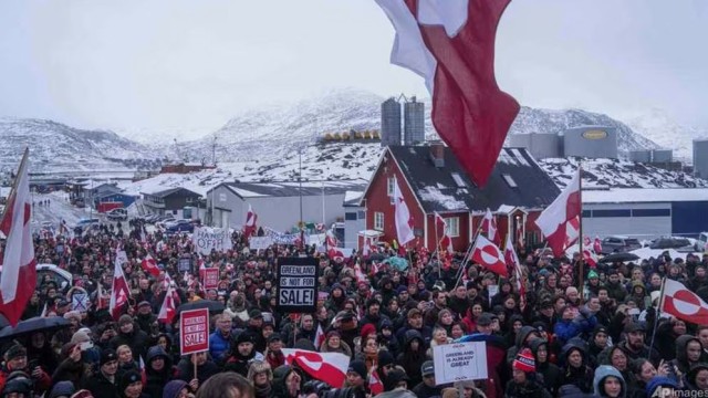 Europe Warns of ‘Trade Bazooka’ as Trump Threatens Tariffs Over Greenland