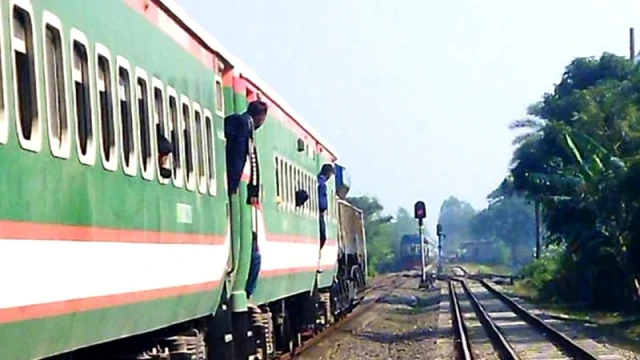 Two Intercity Trains in Pabna Narrowly Avoid Head-On Collision