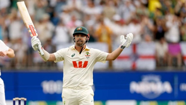 Australia Crushes England in First Ashes Test in Just Two Days
