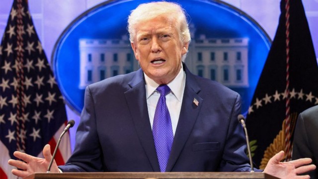 Donald Trump Raises Global Tariff Plan to 15% After Court Setback