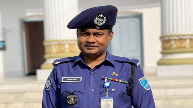 Azhar Ali Sumon, officer-in-charge of Shibchar Police Station