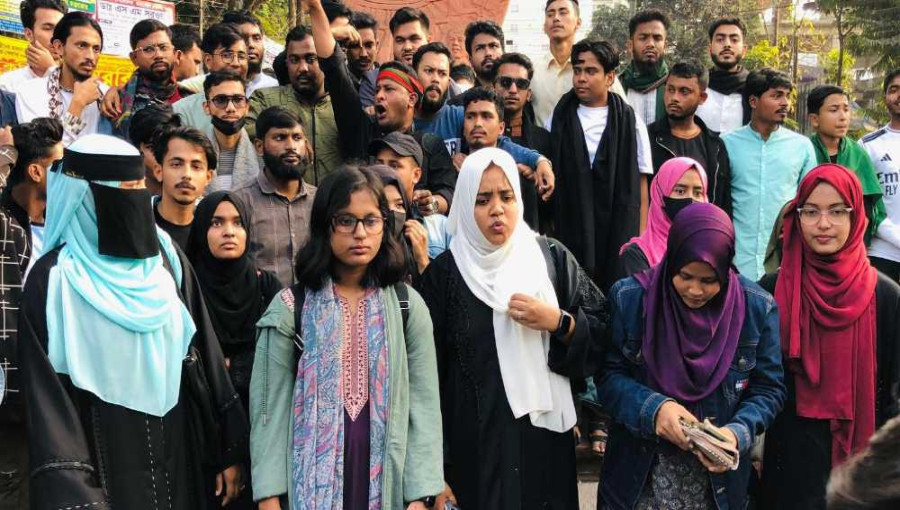 Students from the anti-discrimination movement protest against Chhatra League in Cox's Bazar, demanding accountability and an end to discrimination.