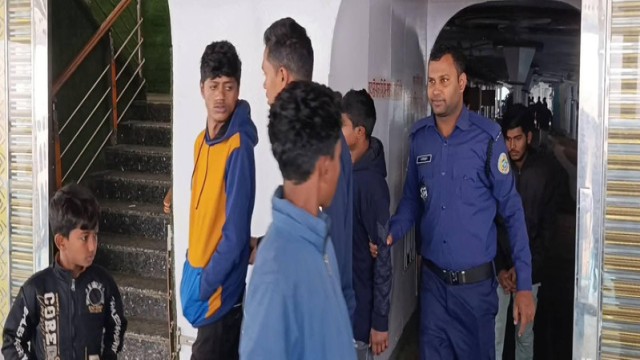 Meghna River Launch Collision: ‘Adventure-9’ Seized in Jhalokathi Along with 4 Crew Members