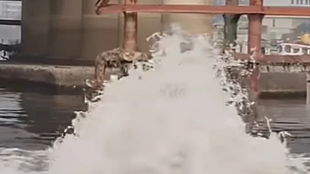 Gas Leak Under Buriganga River Cuts Supply in Parts of Dhaka