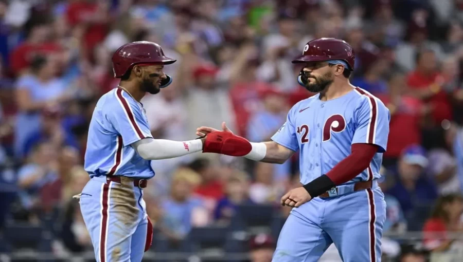 Phillies Dominate Nationals with 13-3 Victory