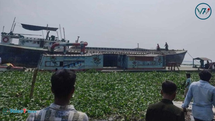 A dredger that the villagers confiscated when it was unlawfully taking sand out of the Meghna River.