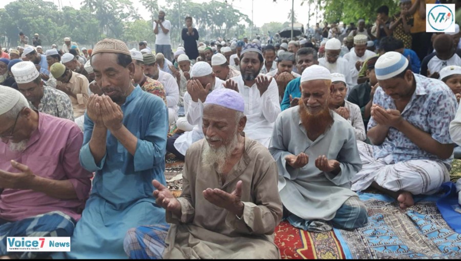 Muslims cry during Salat Al-Istikhara prayer for rain in Khulna