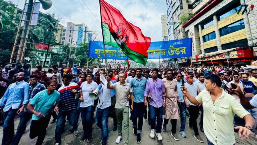 Former Jubo Dal General Secretary Abdul Monayem Munna staged a showdown by joining the rally with a big procession. Photo: Voice7 News