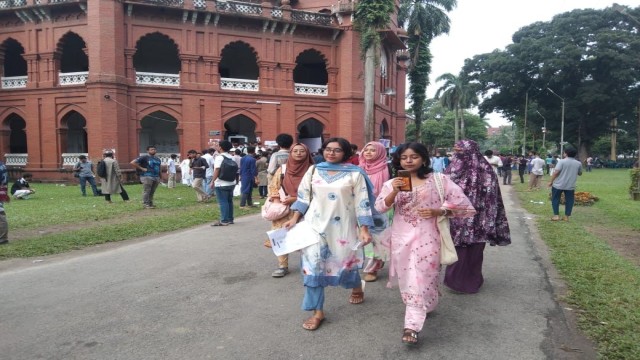 Female students cast their votes at the Curzon Hall polling center, Department of Anthropology, during the 38th Dhaka University Central Students’ Union (DUCSU) election. Photo: Ali Hossain Mintu