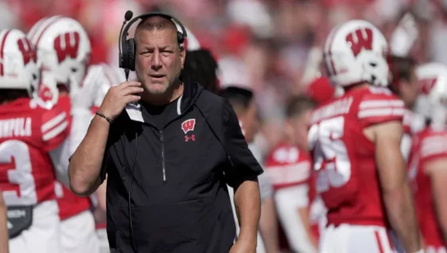 Wisconsin Fires Offensive Coordinator Longo After Disappointing Season