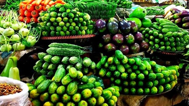 Cold Wave and Dense Fog Push Up Vegetable Prices in Capital Markets