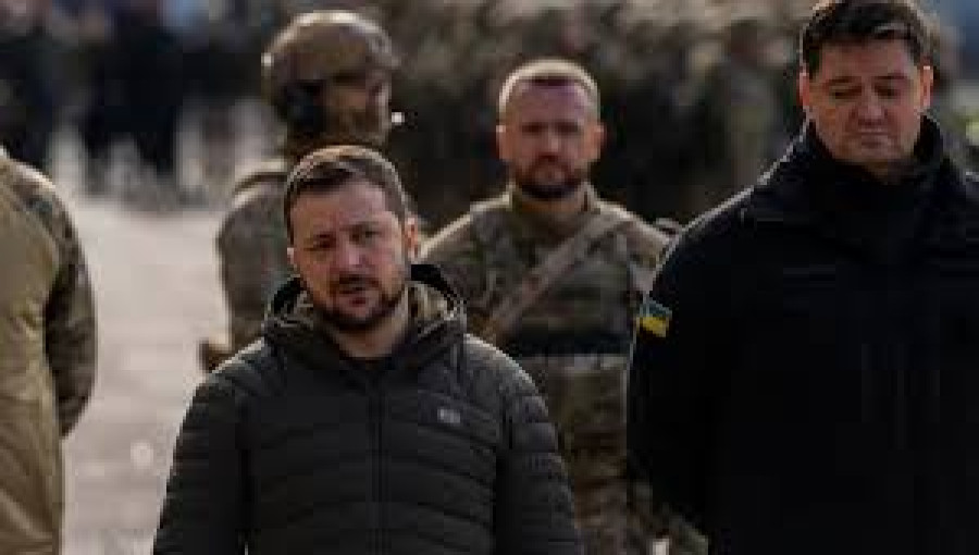 Zelensky Condemns Russia After Deadly Strikes Kill 12 in Ukraine